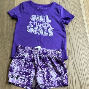 Under armour set size 4